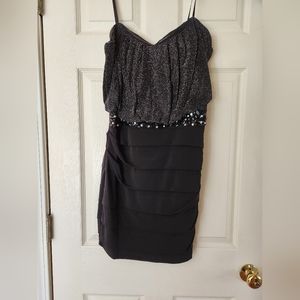 NWT Woman's/Juniors Dress Size L